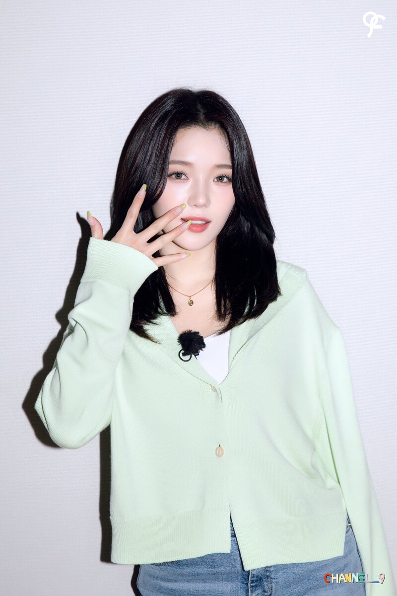 220831 fromis_9 Weverse - <CHANNEL_9> EP35-38 Behind Photo Sketch documents 5