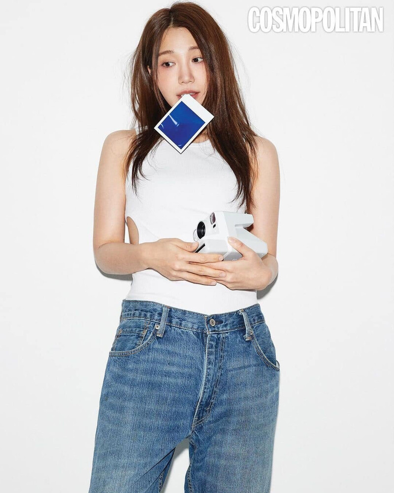 Apink EUNJI for Cosmopolitan Magazine May 2023 issue documents 7