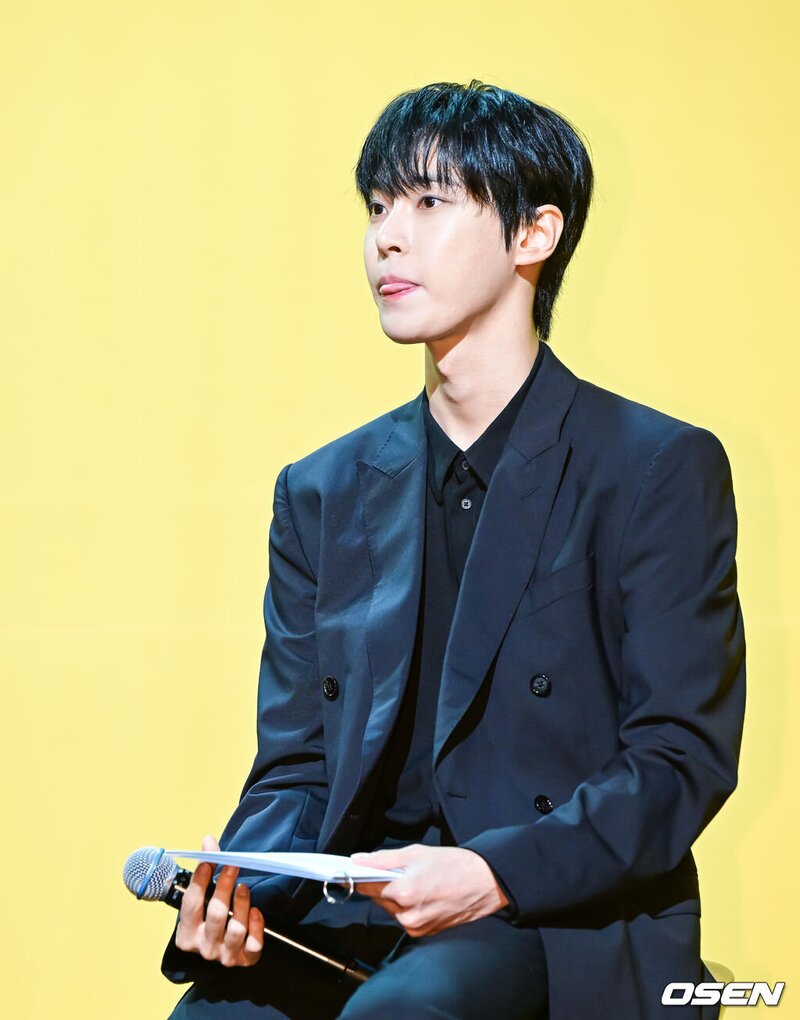 230717 NCT 127 Doyoung at 'ISTJ' Press Conference documents 4