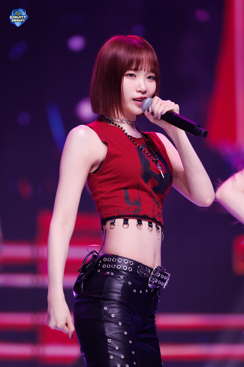 240905 LE SSERAFIM Chaewon - '1-800-hot-n-fun' at M COUNTDOWN documents 7