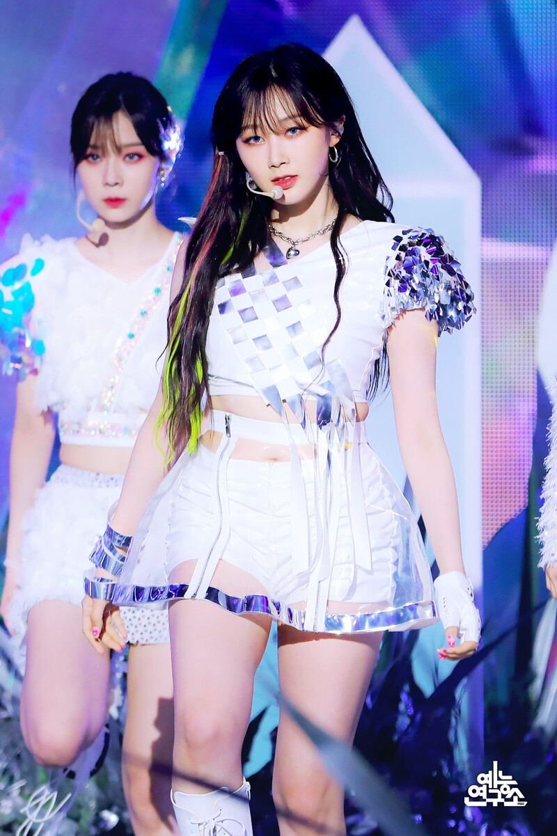 210605 aespa - 'Next Level' at Music Core documents 6