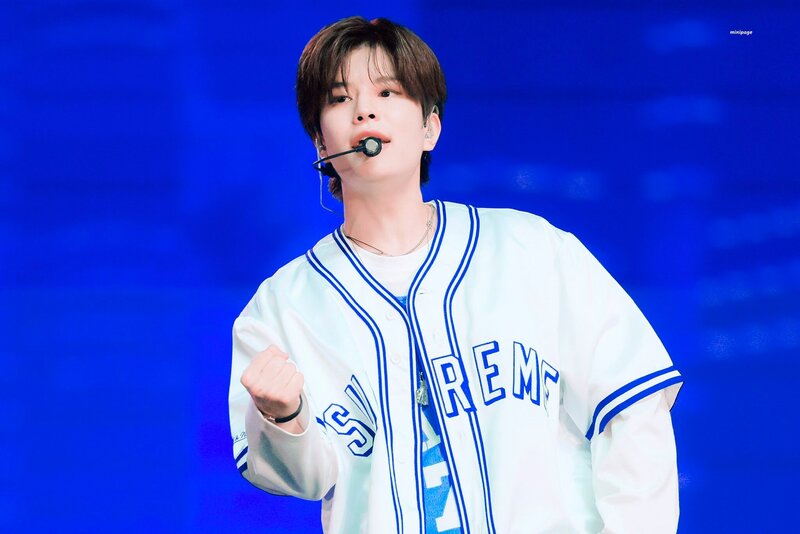 231022 Stray Kids Seungmin - 5-STAR Dome Tour 2023 Seoul Special (UNVEIL 13) Day 2 documents 4