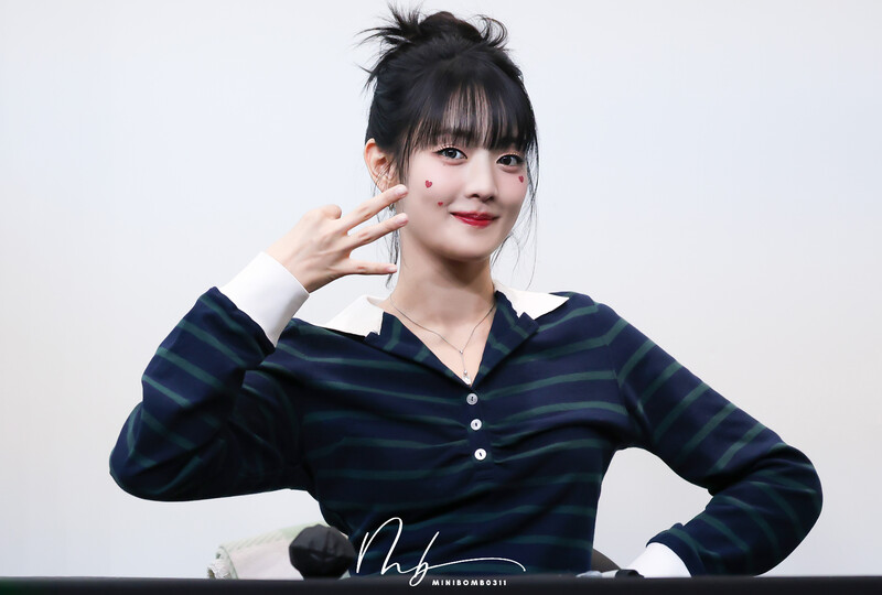 241222 (G)I-DLE Minnie -  at Everline Fansign event documents 3