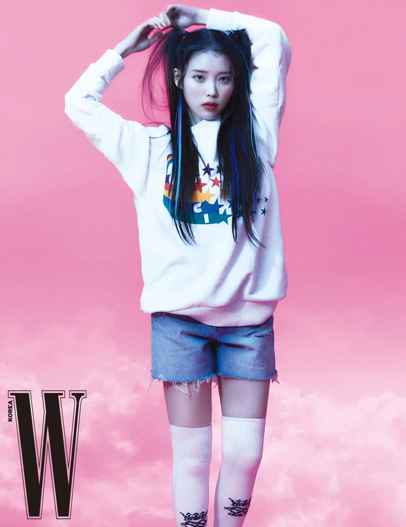 IU for W Korea Magazine April 2021 Issue documents 4