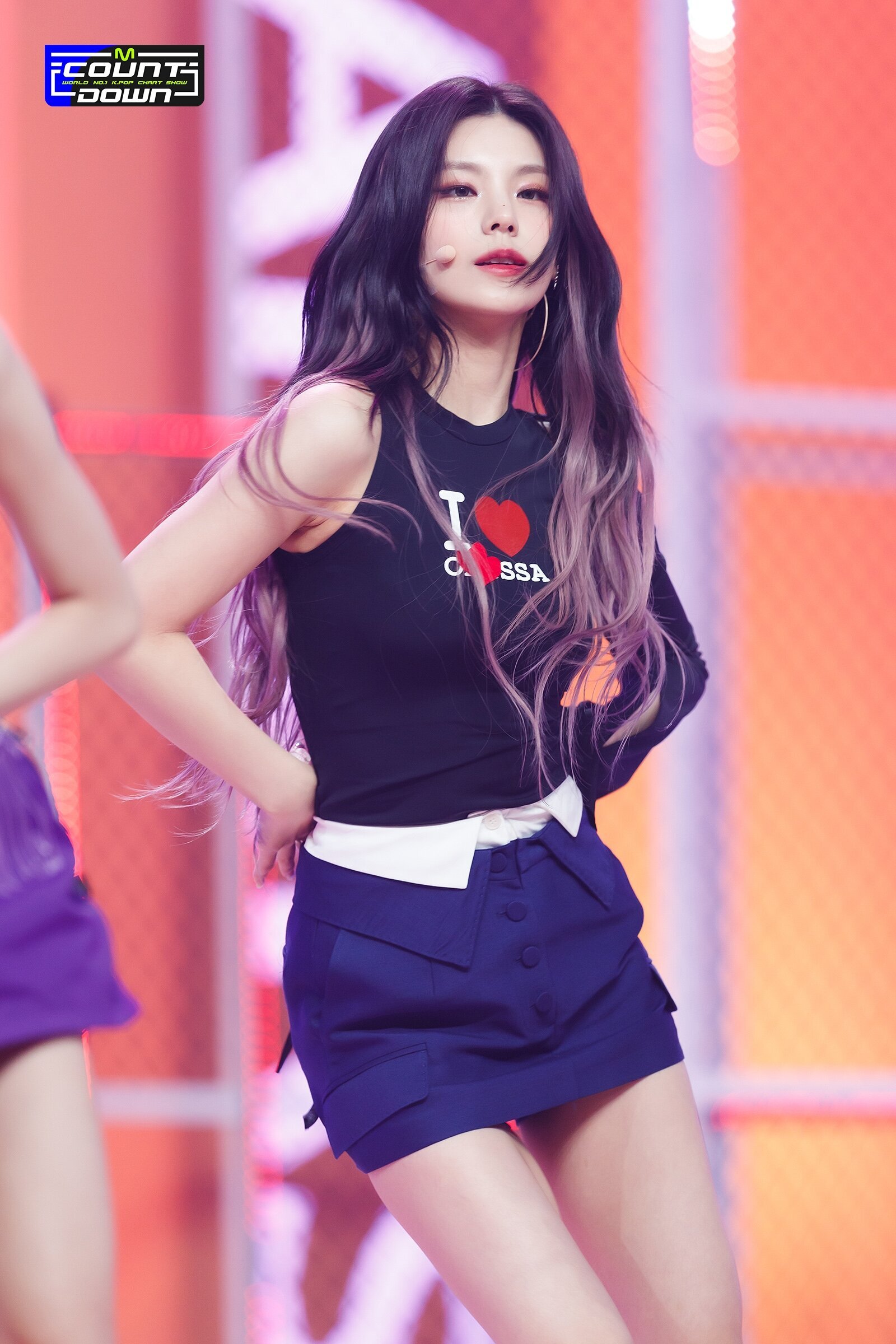 220721 ITZY Yeji - 'SNEAKERS' at M Countdown | kpopping
