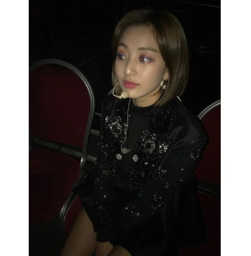 220201 TWICE Instagram Update - Happy Birthday Jihyo documents 12