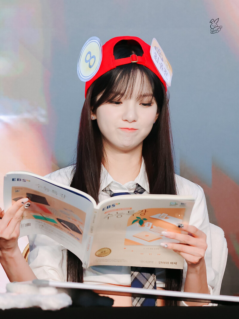 231015 KEP1ER's Yujin at Withmuu Fansigning Event documents 5