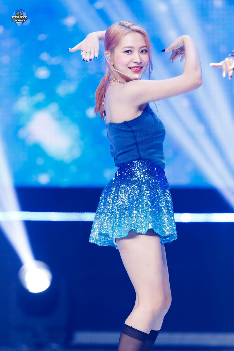 240704 RED VELVET Yeri - 'Cosmic' at M Countdown documents 9