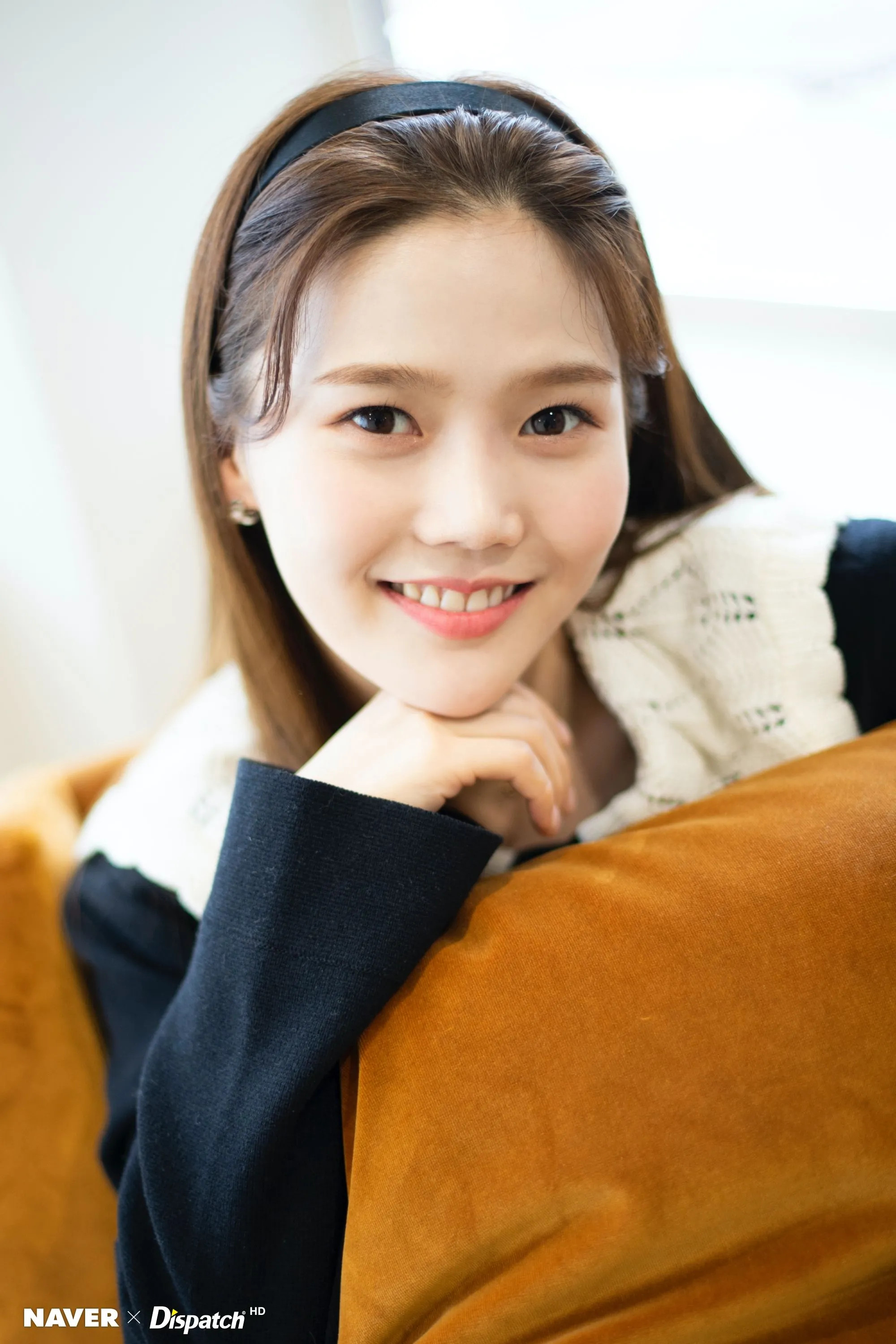 200921 OH MY GIRL Hyojung Studio Photoshoot by Naver x Dispatch | kpopping