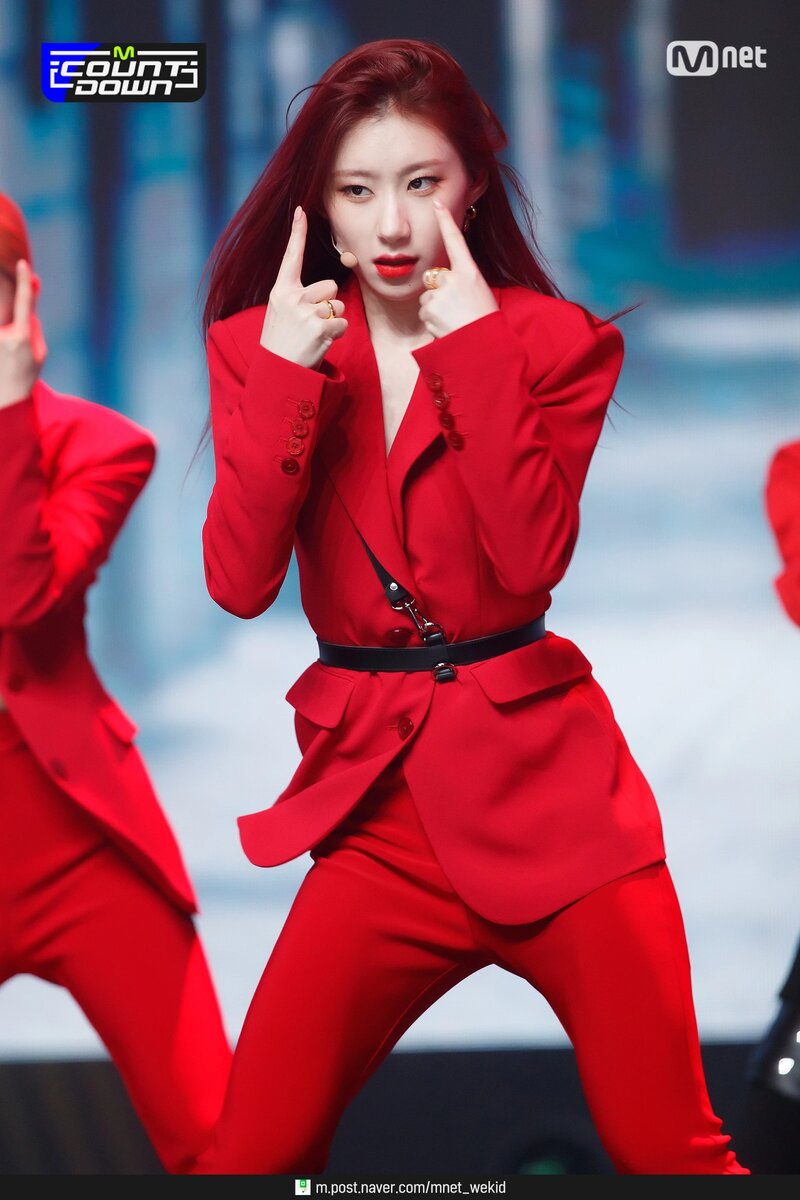 210513 ITZY 'Mafia in the morning' at M Countdown documents 9