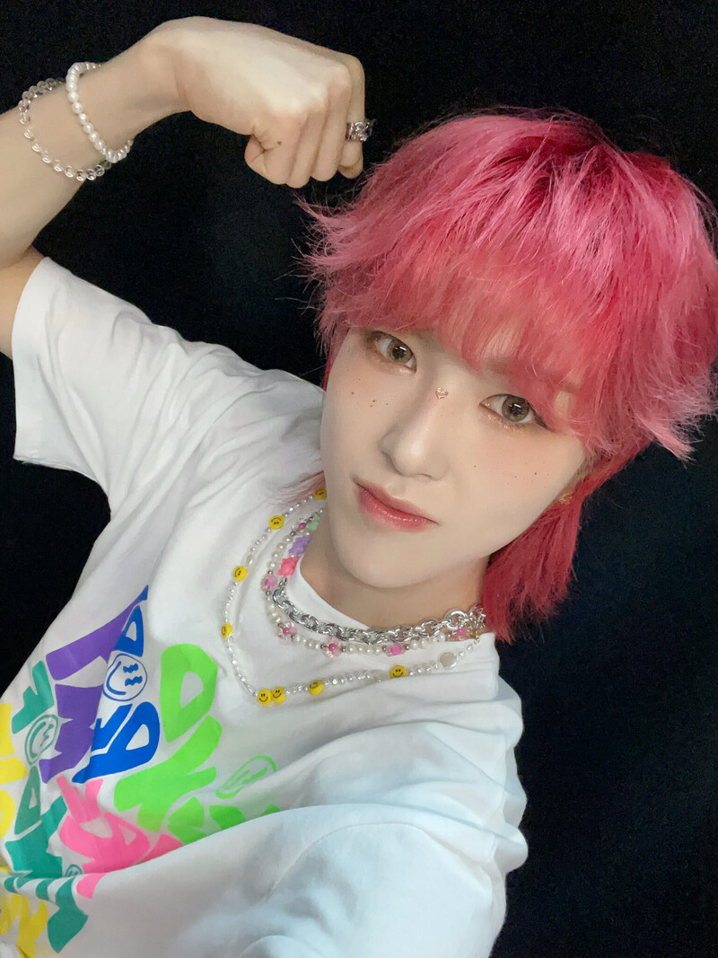 230809 NINE.i Twitter Update - Joohyoung documents 1