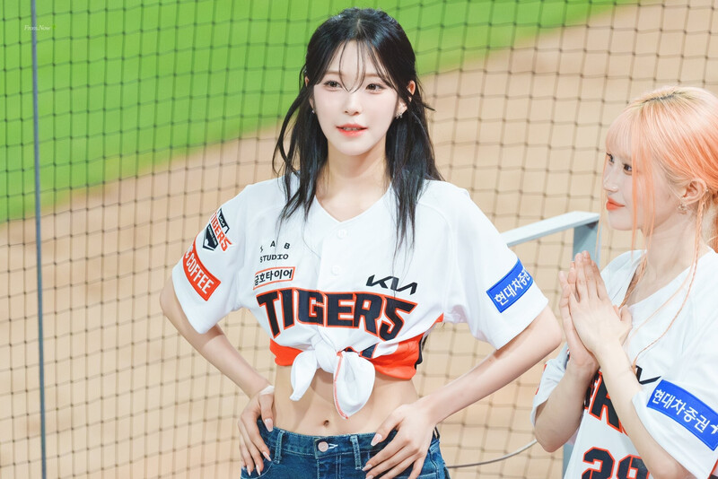 240806 fromis_9 Jiheon - 2024 Shinhan Bank KBO League documents 1