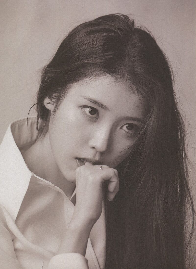 IU - 'LILAC' Photobook [SCANS] documents 5