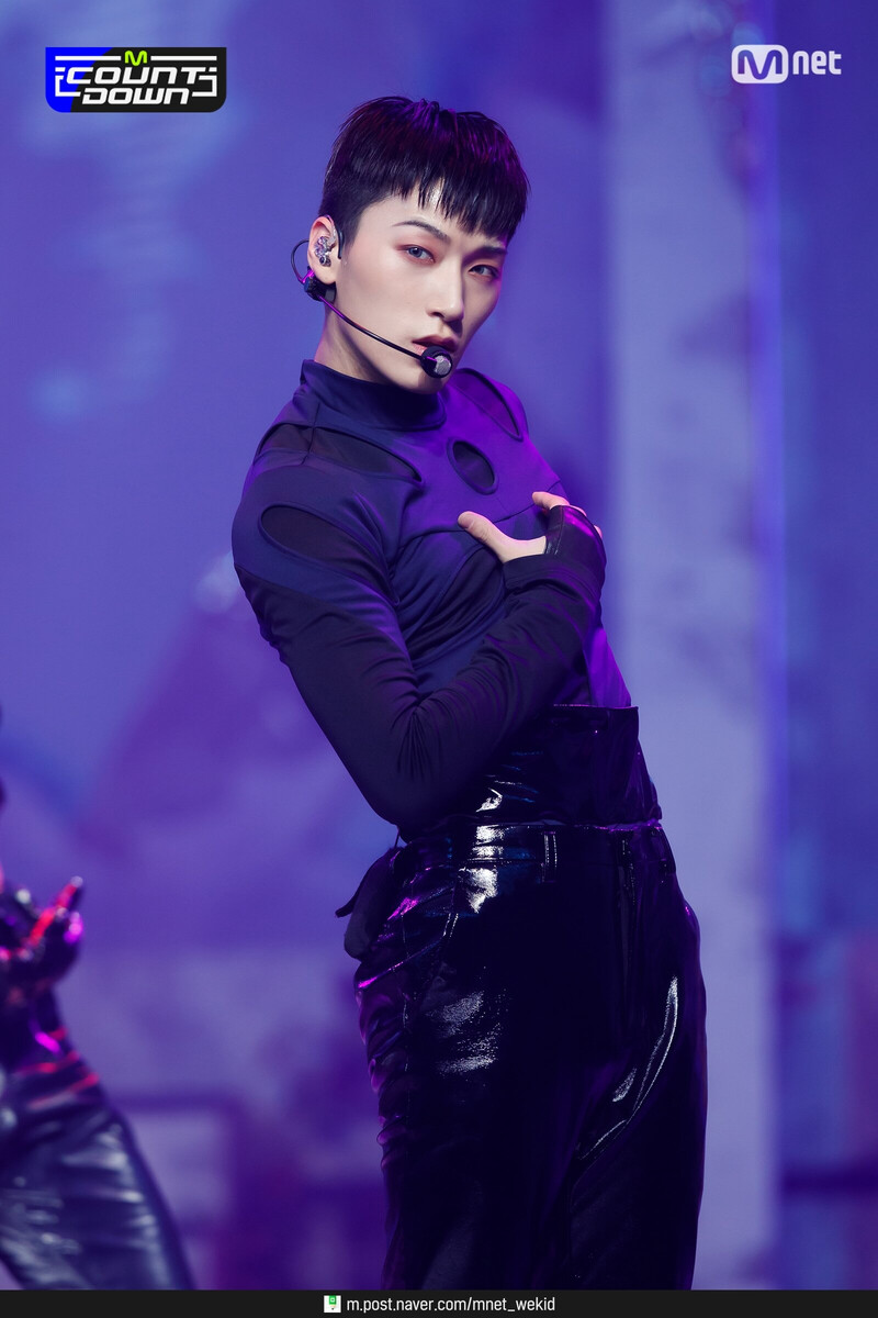 210916 ATEEZ Performing "Deja Vu" at M Countdown | Naver Update documents 10