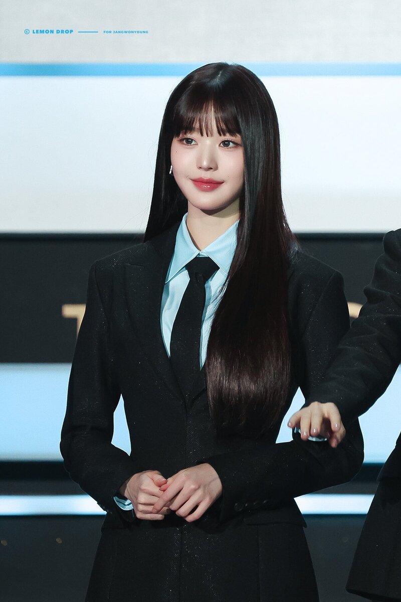 231010 Wonyoung at the 2023 The Fact Music Awards red carpet documents 4