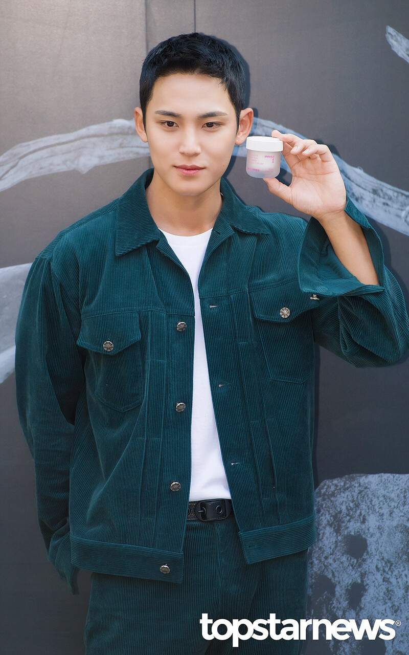 231024 SEVENTEEN Mingyu - Innisfree Pop-up Event documents 2