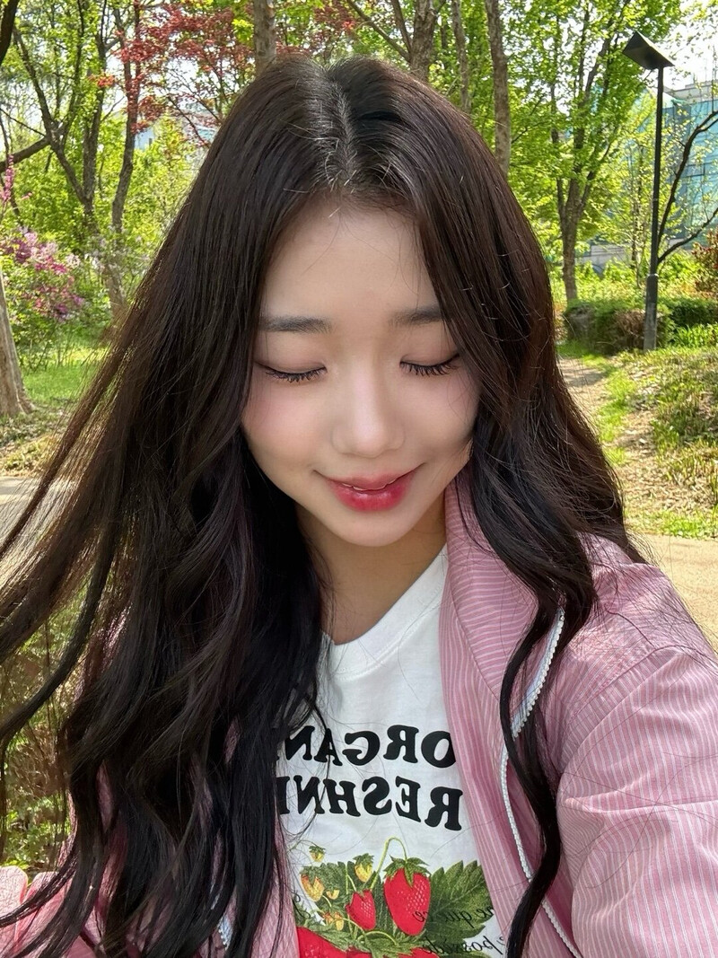 240421 tripleS Instagram & Twitter Update - Chaeyeon documents 2