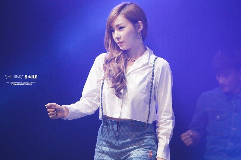 141007 Girls' Generation Tiffany at WAPOP Concert documents 1