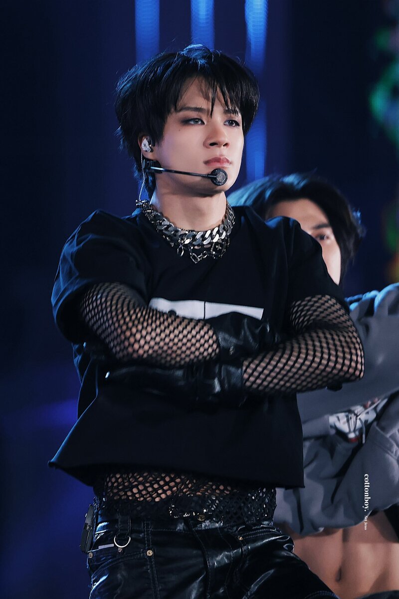 230923 NCT Jeno at SMTOWN in jakarta documents 8