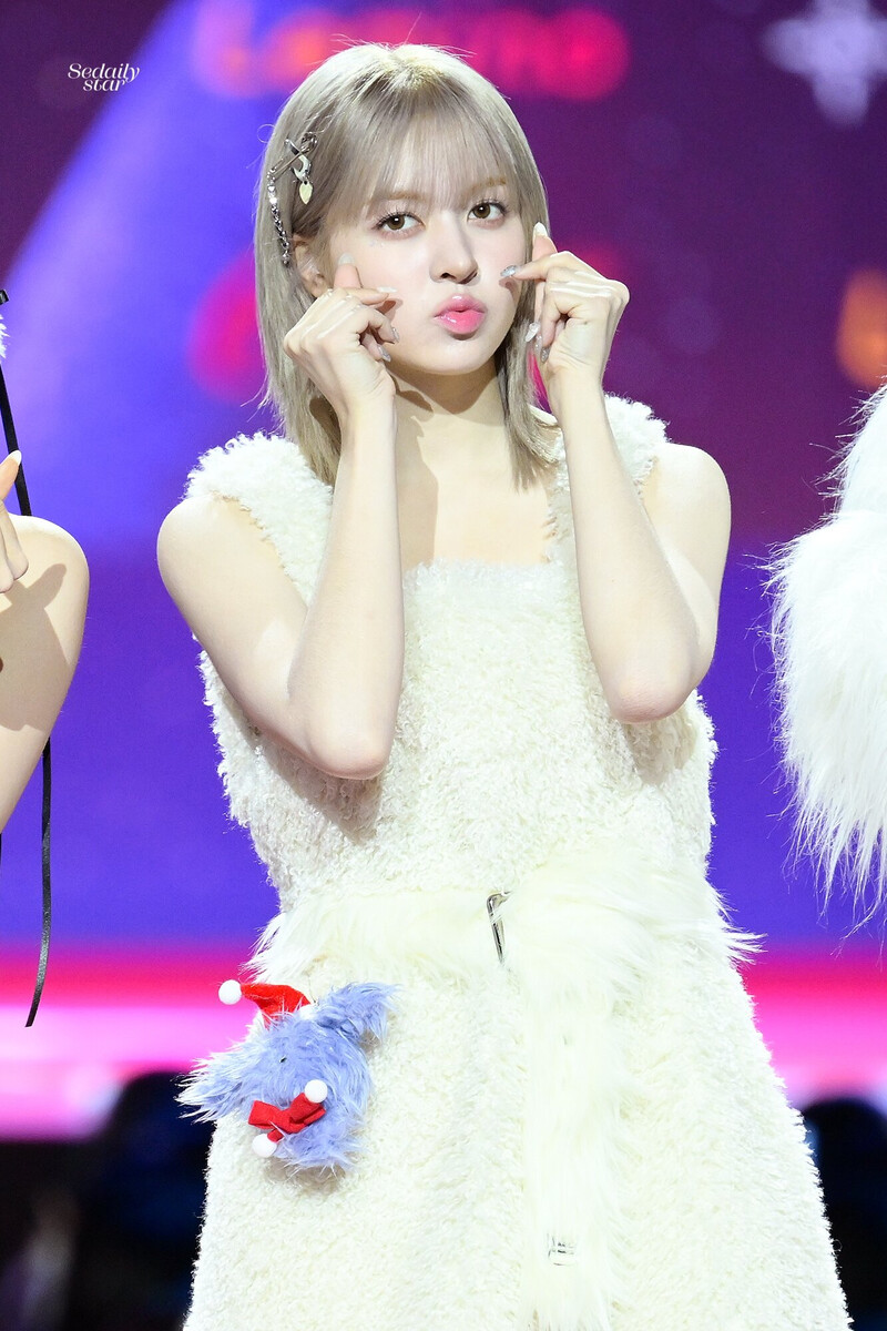 231225 NMIXX Lily - 2023 SBS Gayo Daejeon documents 1