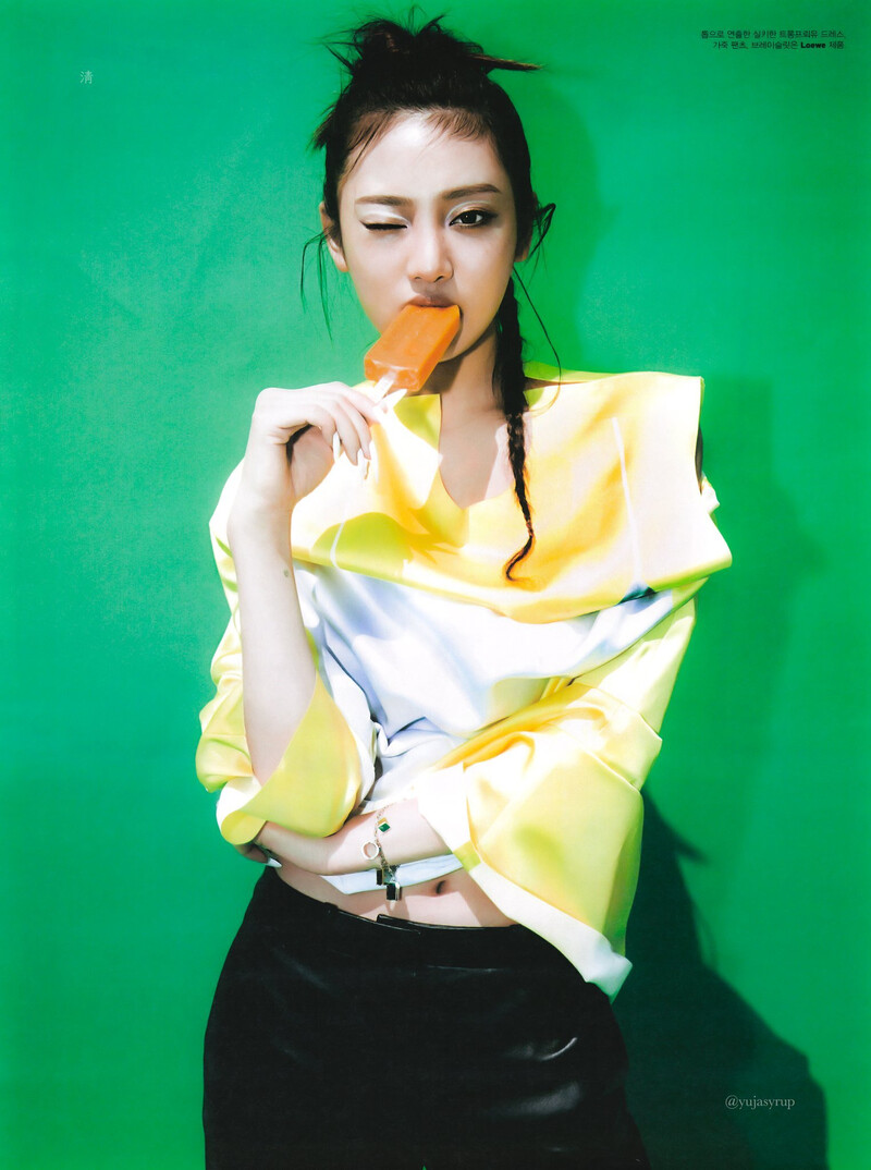 aespa x W KOREA Volume 6 [SCANS] documents 1