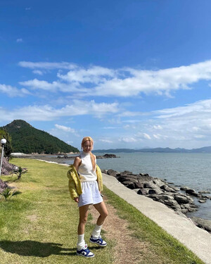 221021 SNSD Hyoyeon Instagram Update