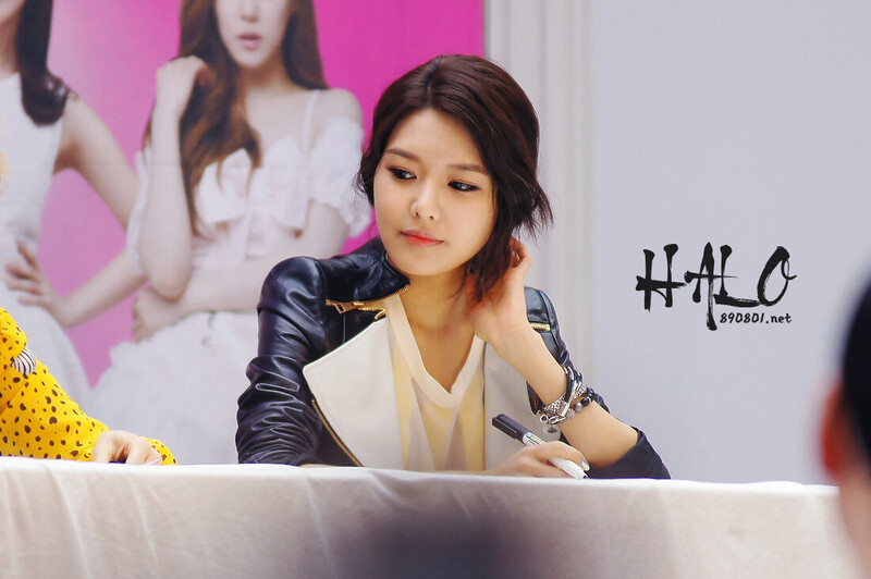 120329 Girls' Generation Sooyoung at Lotte Fansign documents 5