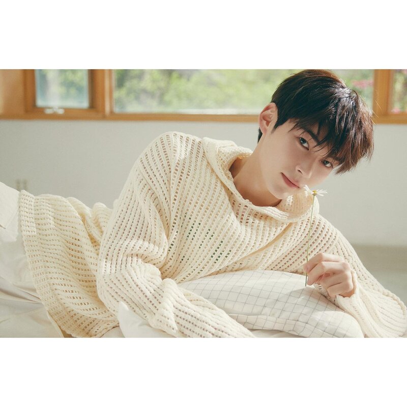 230421 The L1ve Label and Sung Hanbin Instagram update documents 7