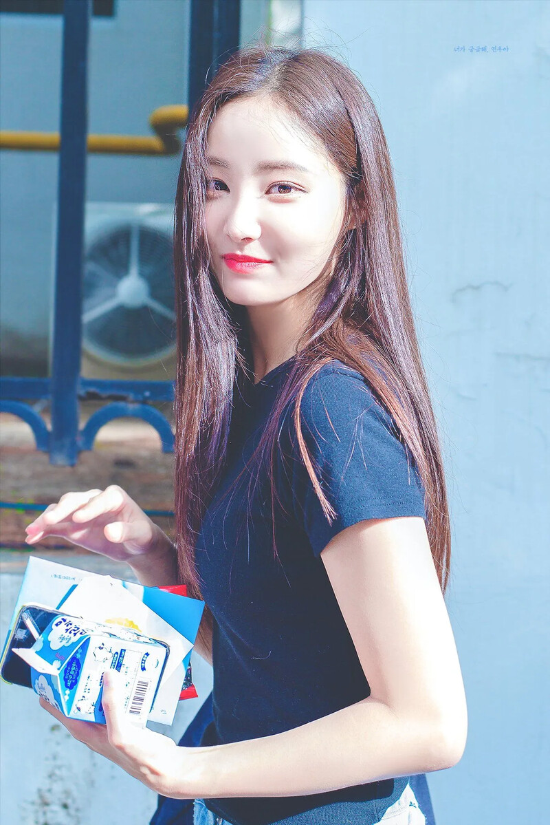 Yeonwoo637.jpg