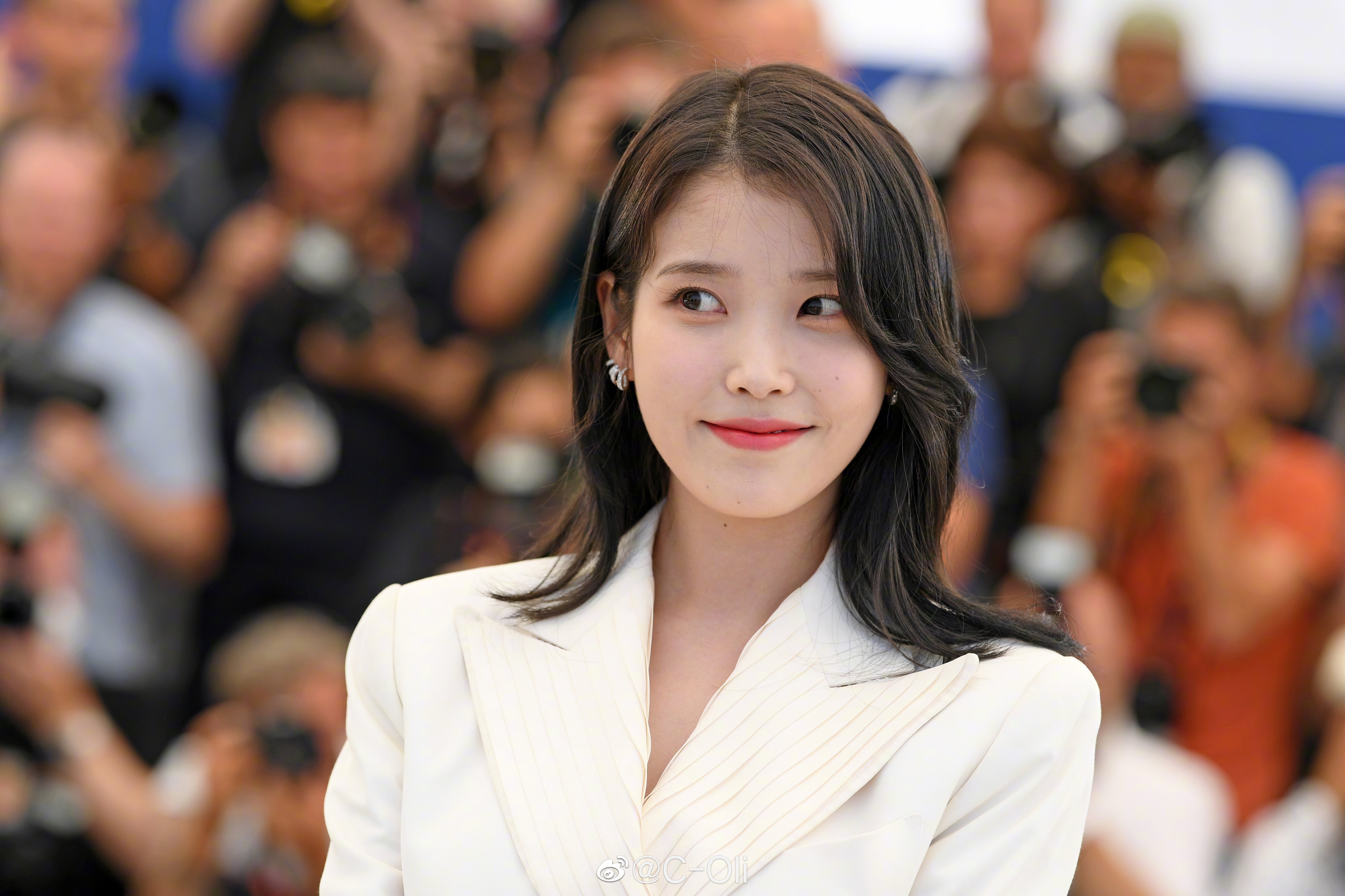220527 IU - 'Broker' Photocall Event at 75th CANNES Film Festival ...