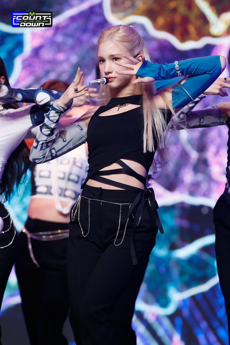 220113 Kep1er - 'MVSK' at M Countdown documents 10