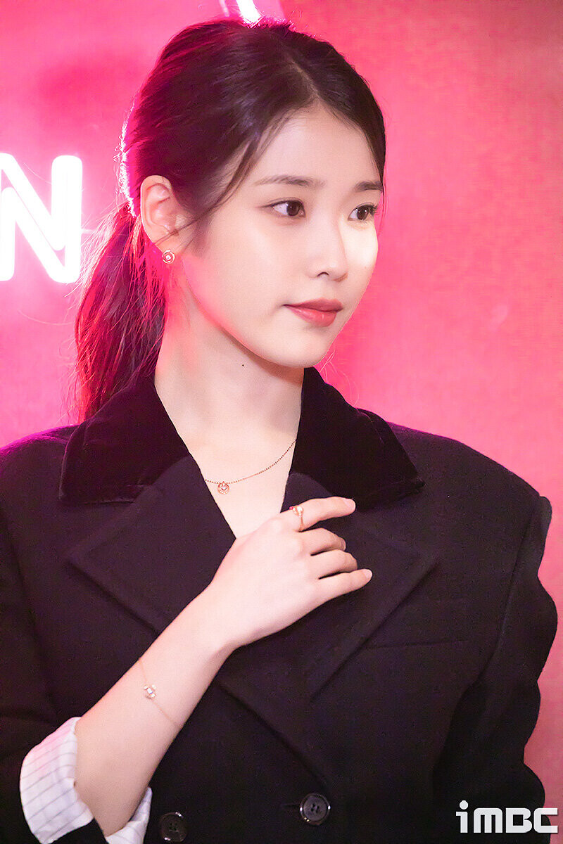 221116 IU - J.Estina Pop-up Store Event documents 5