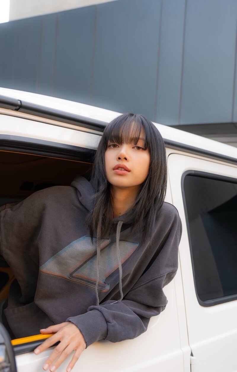 240327 - wearelloud SNS Update with LISA - Happy LISA Day documents 3