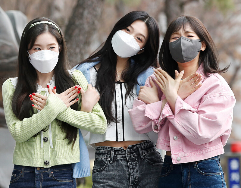 220324 Red Velvet - "MBC FM4U Noon Song Of Hope" Commute documents 13