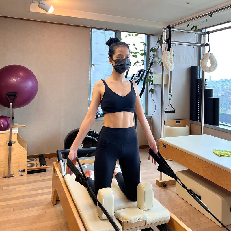 220820 Pilates.sun Instagram Update - BLACKPINK Jisoo documents 2