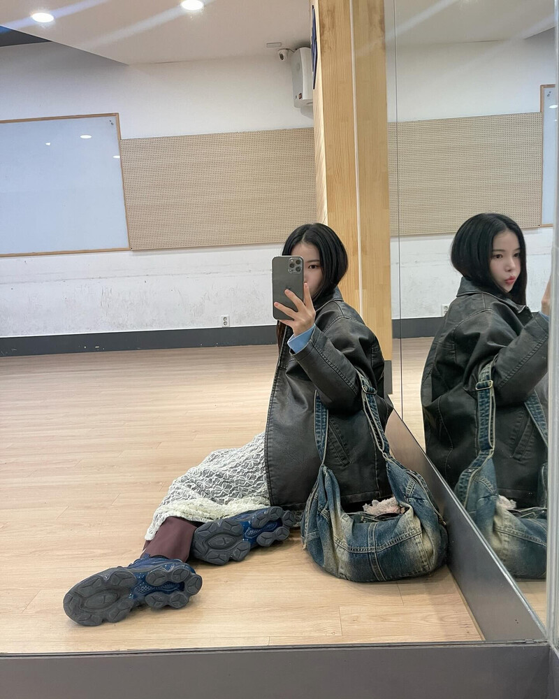 241104 SOLAR Instagram Update documents 1