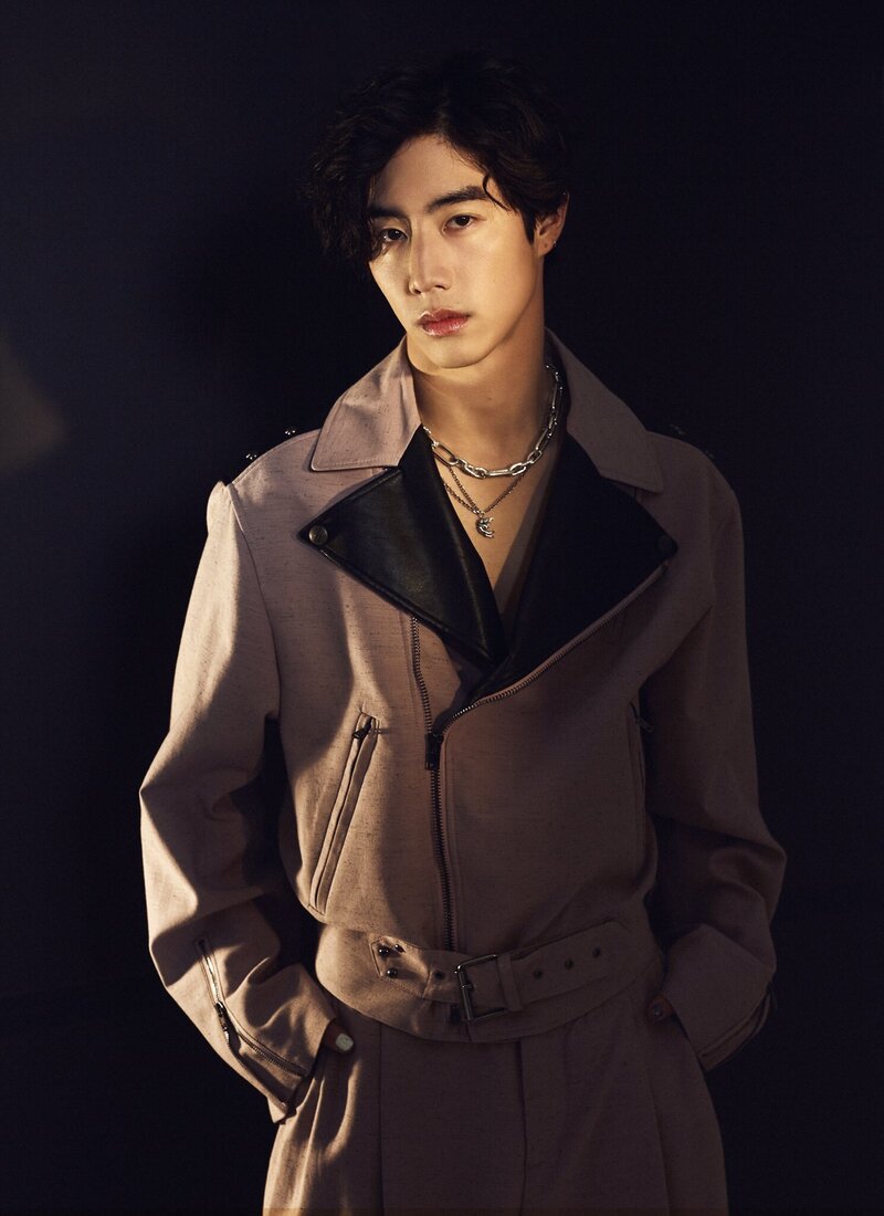 GOT7 MARK TUAN for GLASS MAN Spring Issue 2022 documents 3