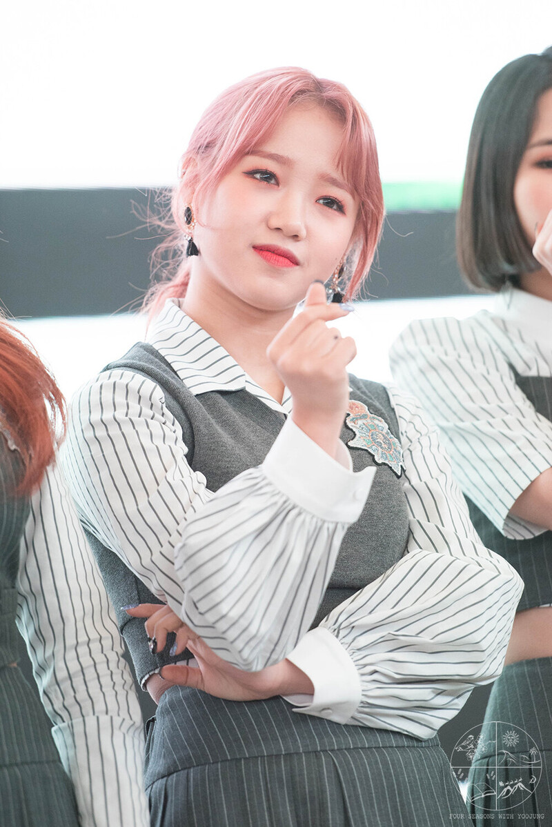 180225 Weki Meki Yoojung at Goyang 'Lucky.' Fansign documents 16