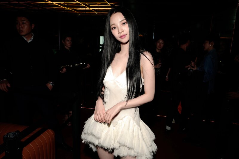 221002 aespa at Givenchy After Party documents 3