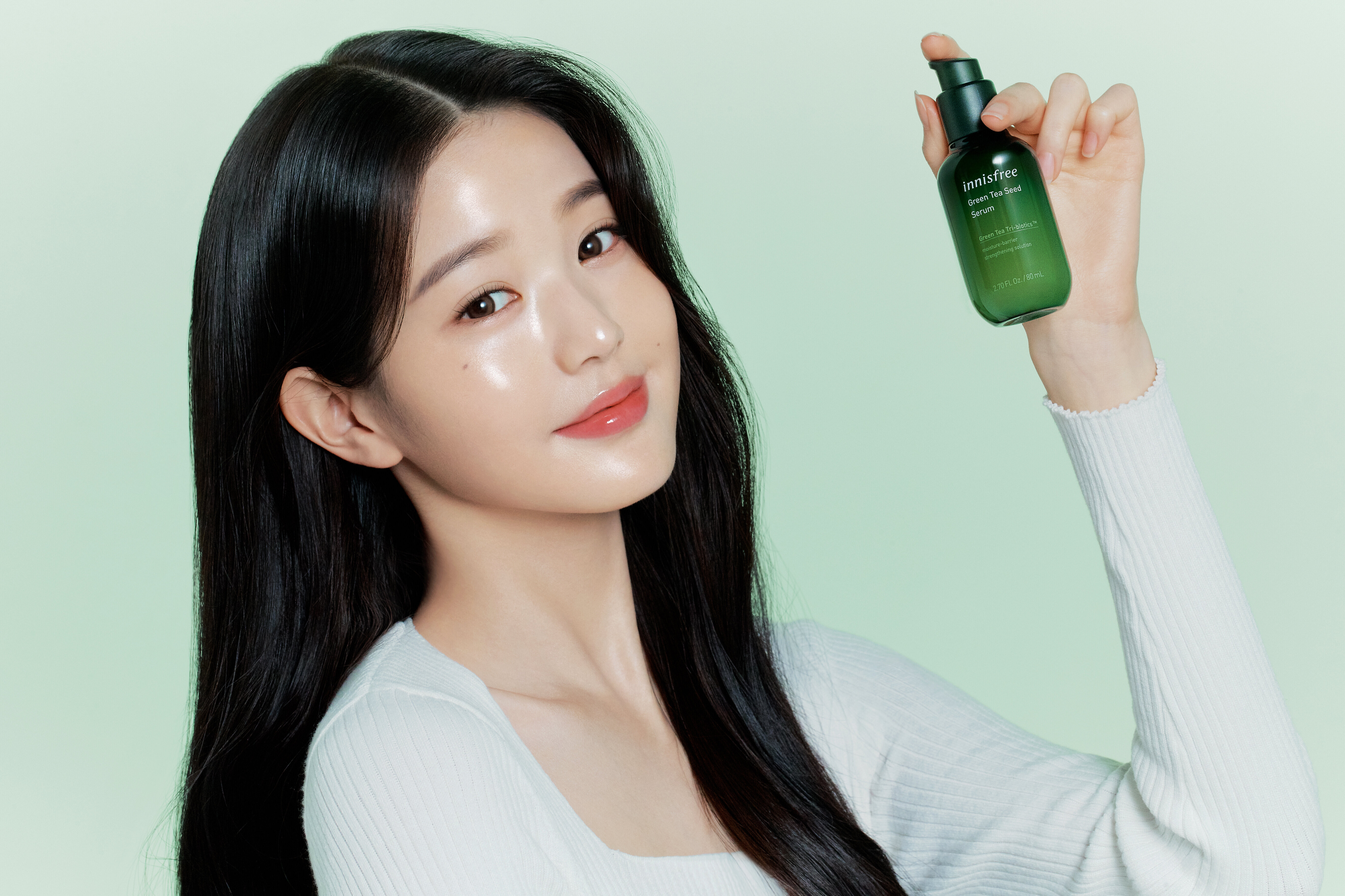 Wonyoung for Innisfree - 'Green Tea Seed Sereum' | kpopping