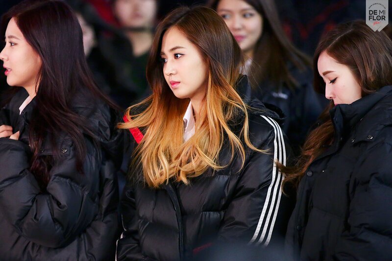 130111 Girls' Generation Jessica and Yuri at Guerilla Date documents 4