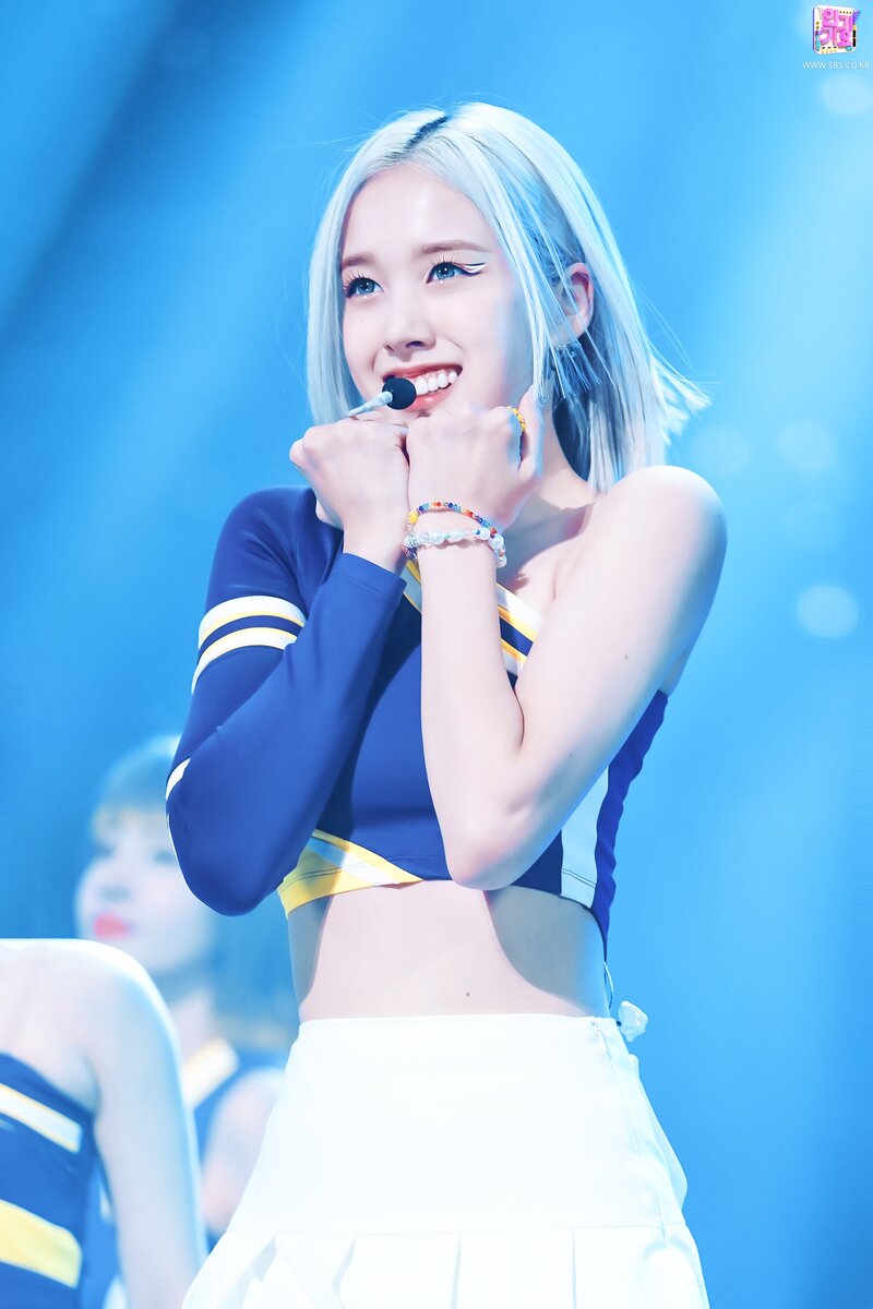 210926 STAYC - 'STEREOTYPE' at Inkigayo documents 7