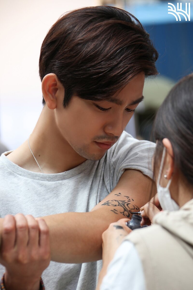 220503 Jinyoung at 'Yaksha' Behind the Scenes documents 10