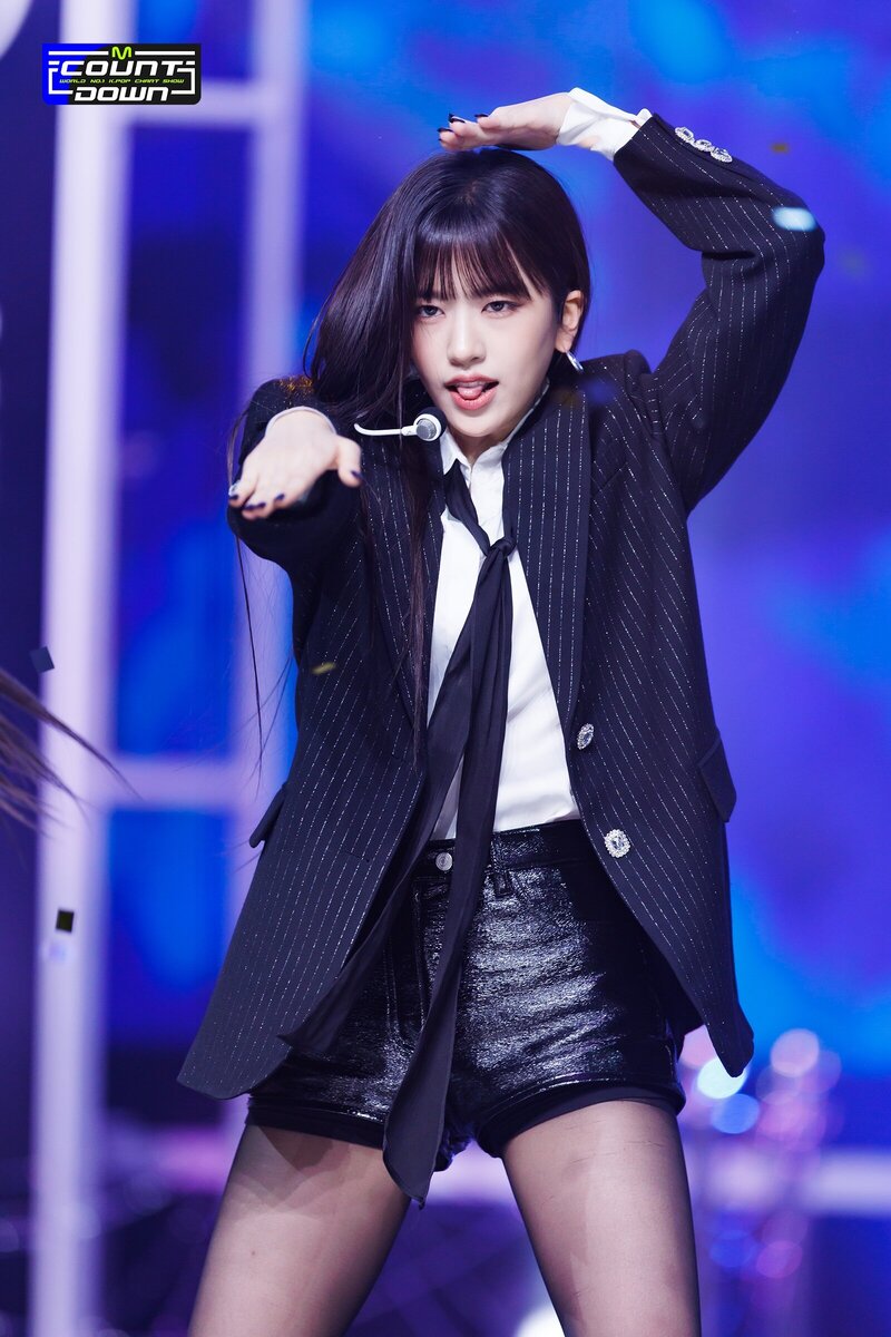 230413 IVE Yujin - 'Kitsch' & 'I AM' at M COUNTDOWN documents 18