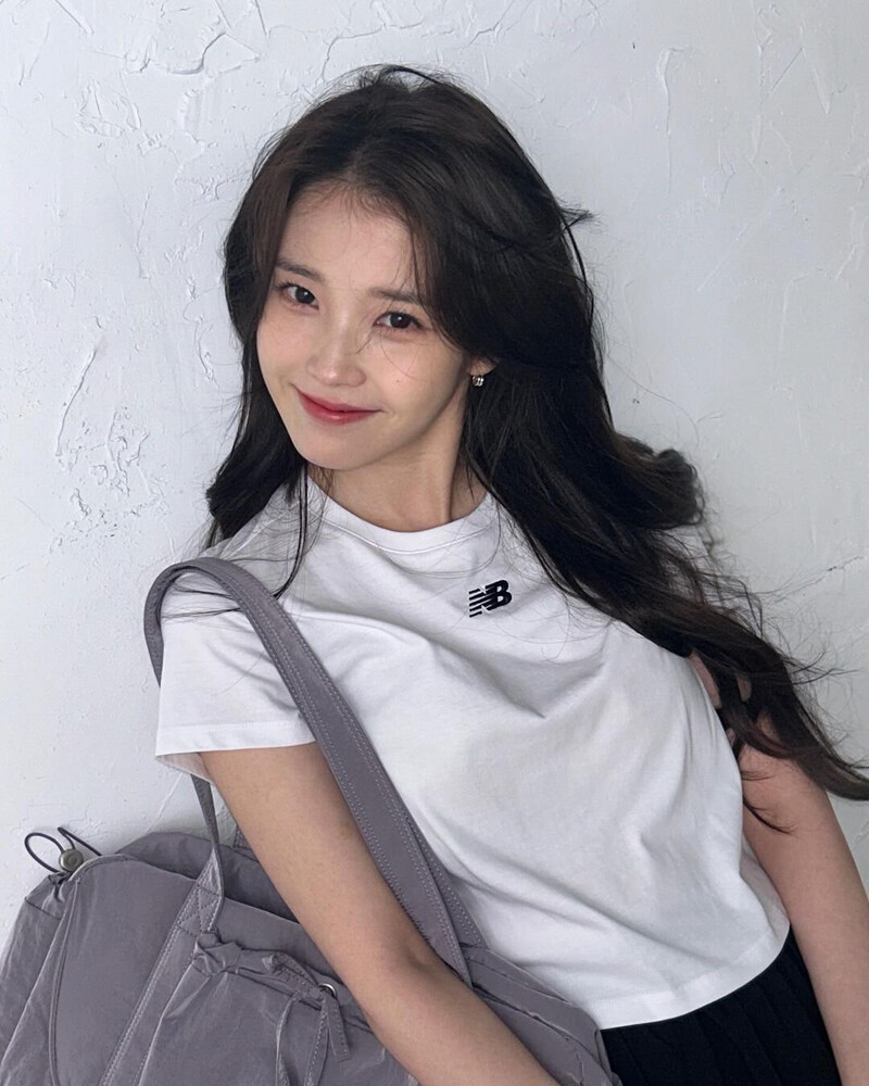 240524 IU Instagram update documents 3