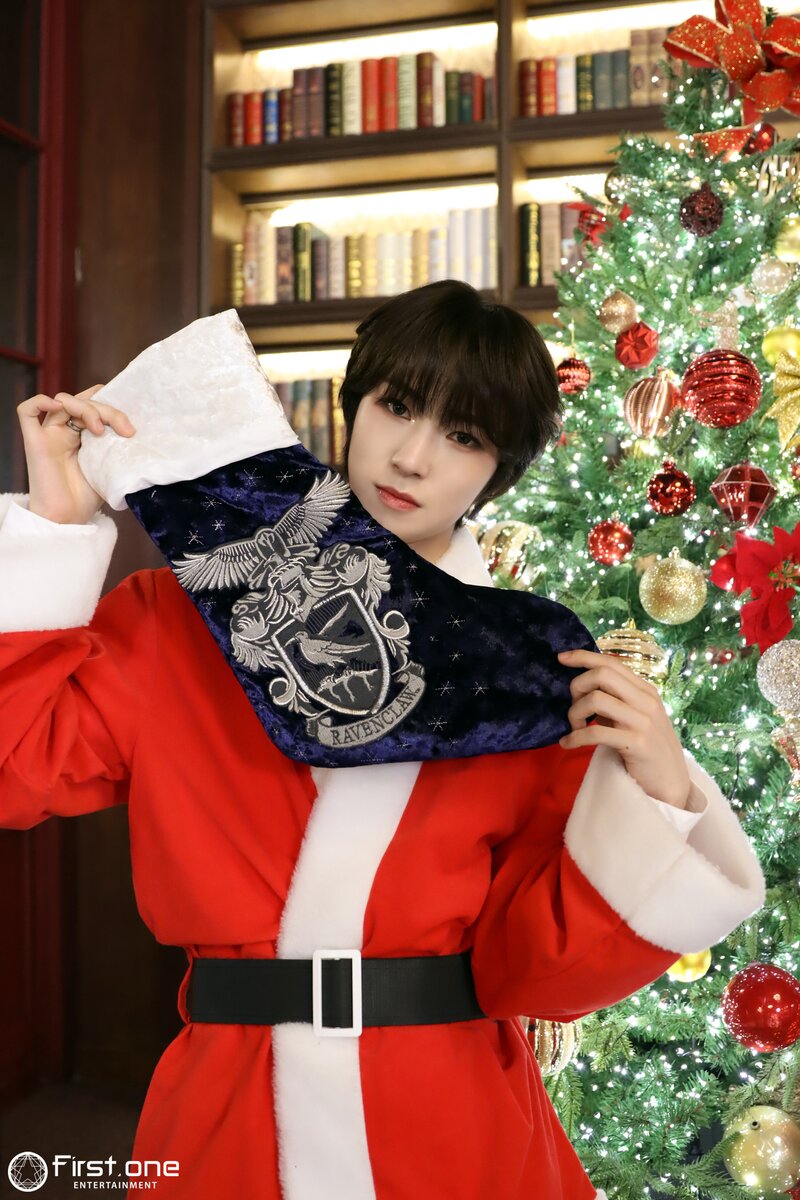 231228 FirstOne Entertainment Naver Post - 'Back to Christmas' MV Behind documents 1