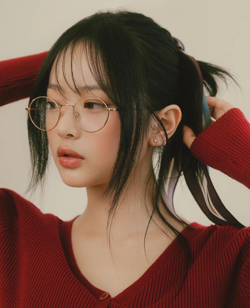 NewJeans for Carin - 24FW Eyeglasses Collection 'Can't Take My Eyes Off You' documents 6