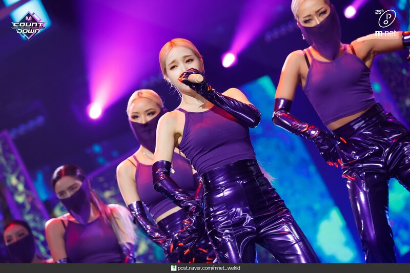 200423 Solar - 'Spit it out' at M COUNTDOWN documents 7