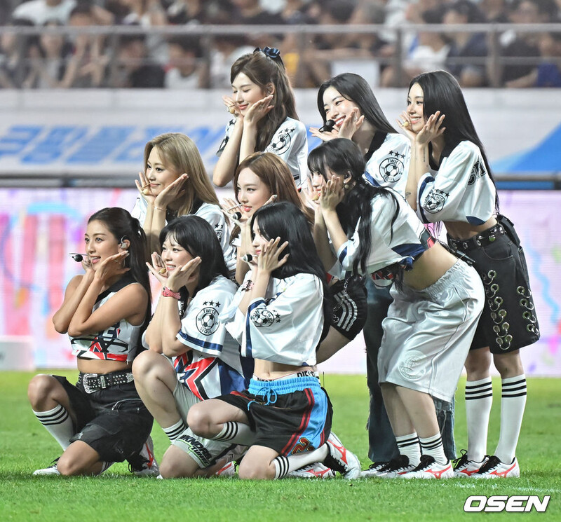 240731 TWICE  at Team K-League vs. Tottenham Hotspur's Halftime Show documents 1