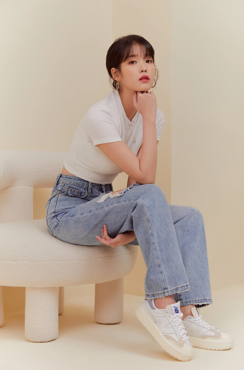 IU for New Balance 2022 CT302 Shoes documents 1